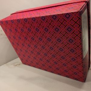 Tory Burch Retail Shoe Box (empty) light shelf wear 14.5 by 10' by 4.5"